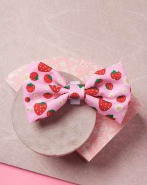 Strawberry Bowtie