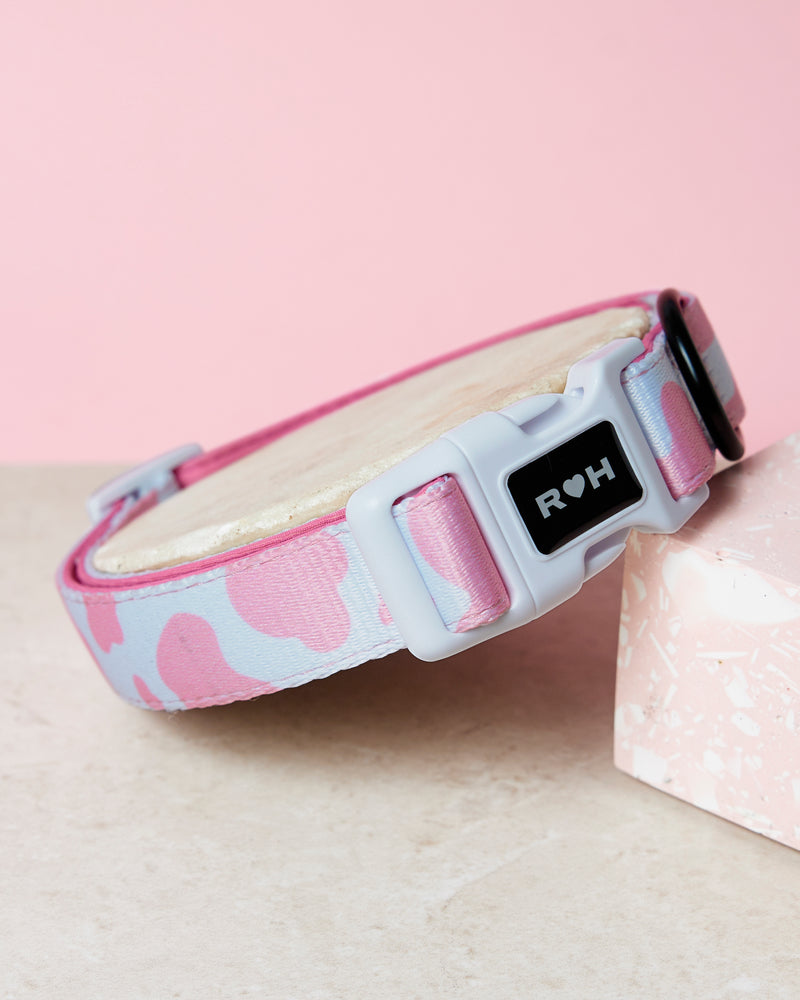 
            
                Load image into Gallery viewer, Pink Moo&amp;#39;d Collar &amp;amp; Bowtie
            
        